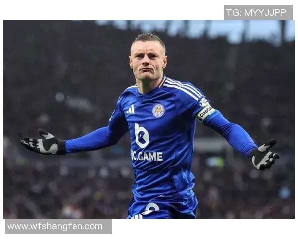 瓦尔迪双响助力雷莫内塞逆袭意甲第五强展现黑马风采